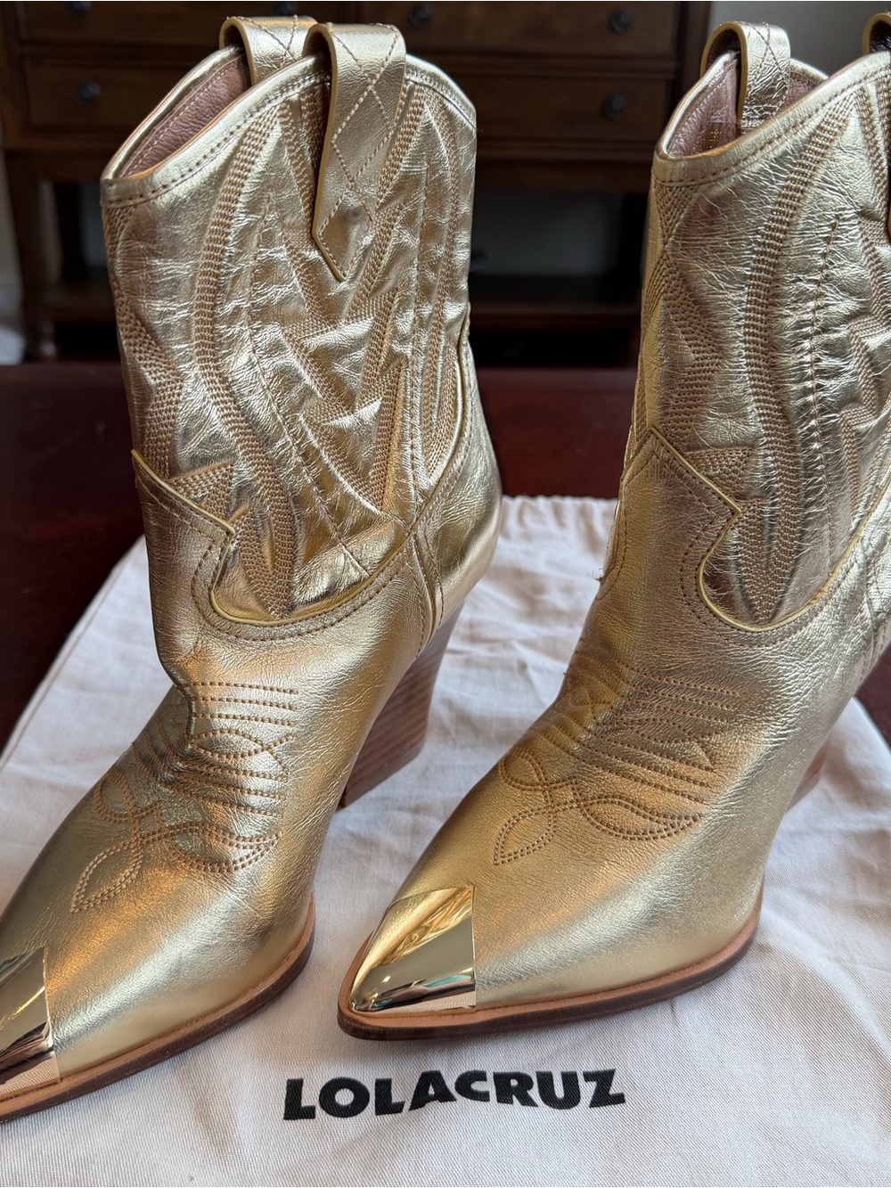 Lola Cruz Gold Metallic Western Boots